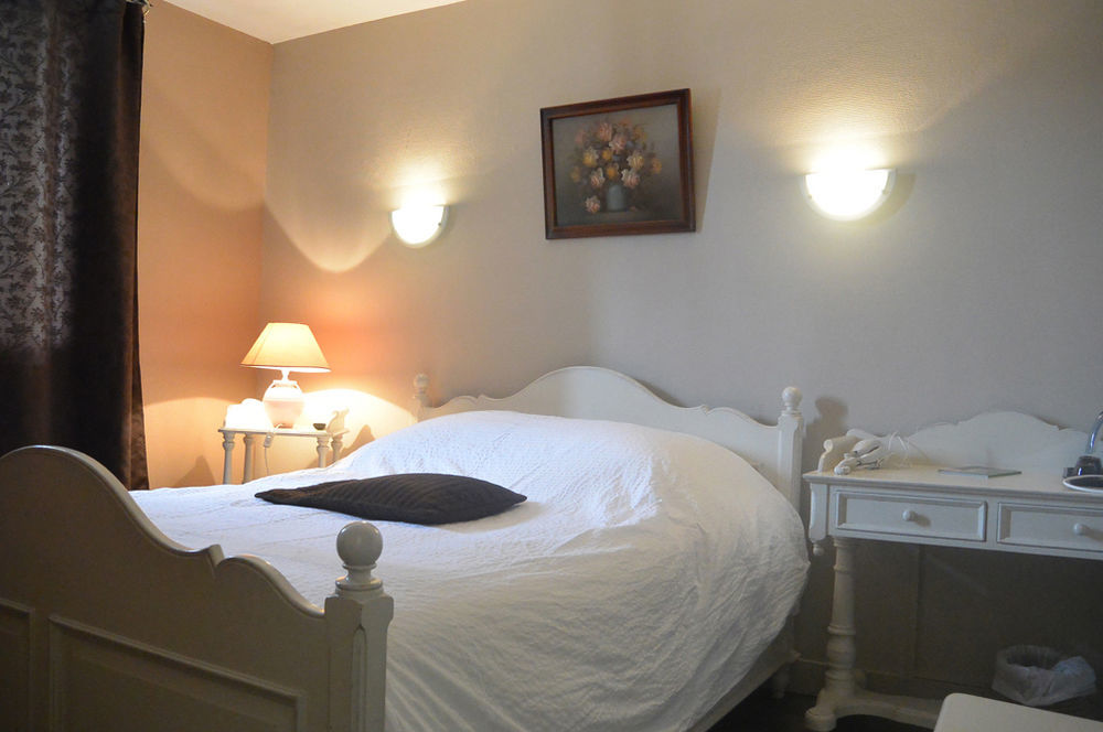 Hotel De Rouen Louviers Buitenkant foto